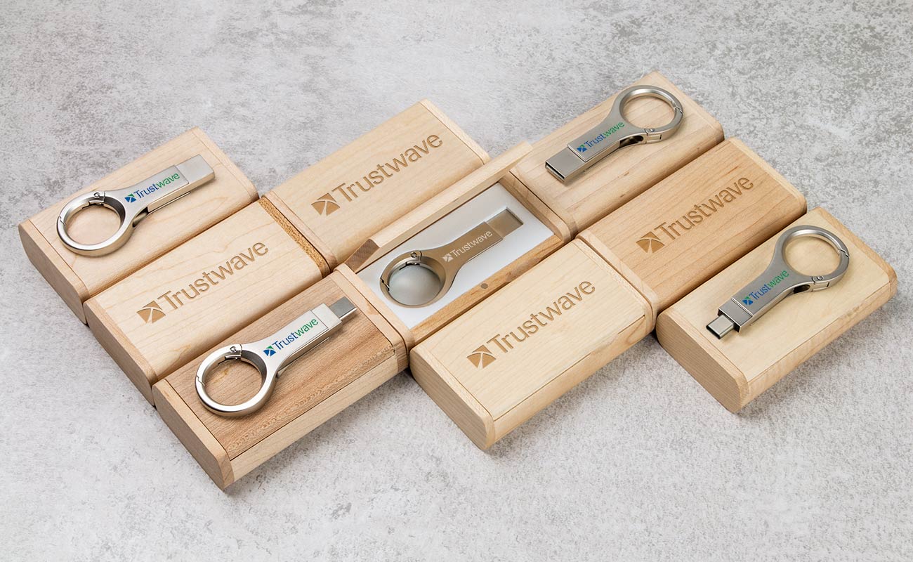 Active - USB Stick Relatiegeschenk met USB-C gallery thumbnail