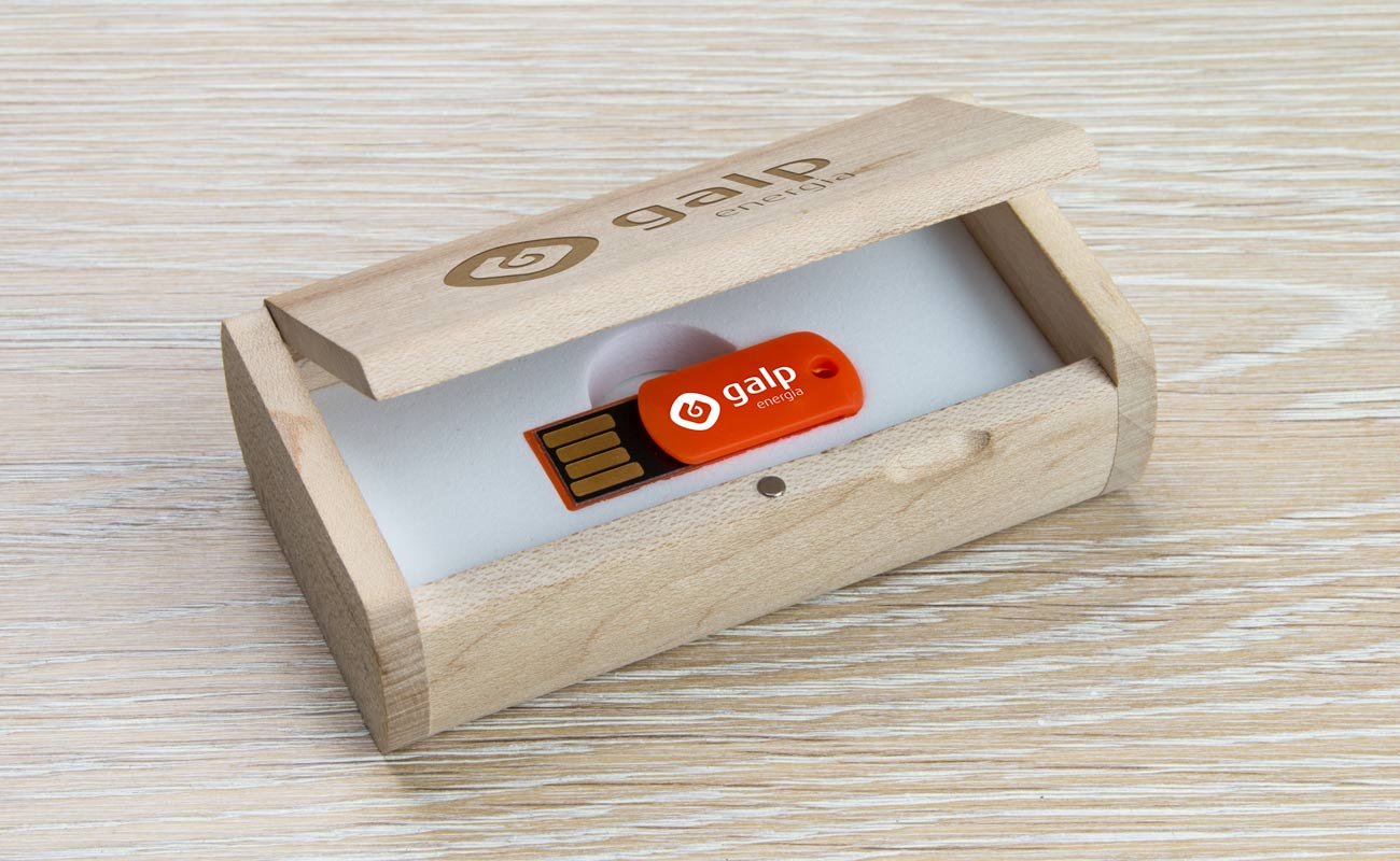 Clip - Promotionele paperclip USB sticks gallery thumbnail