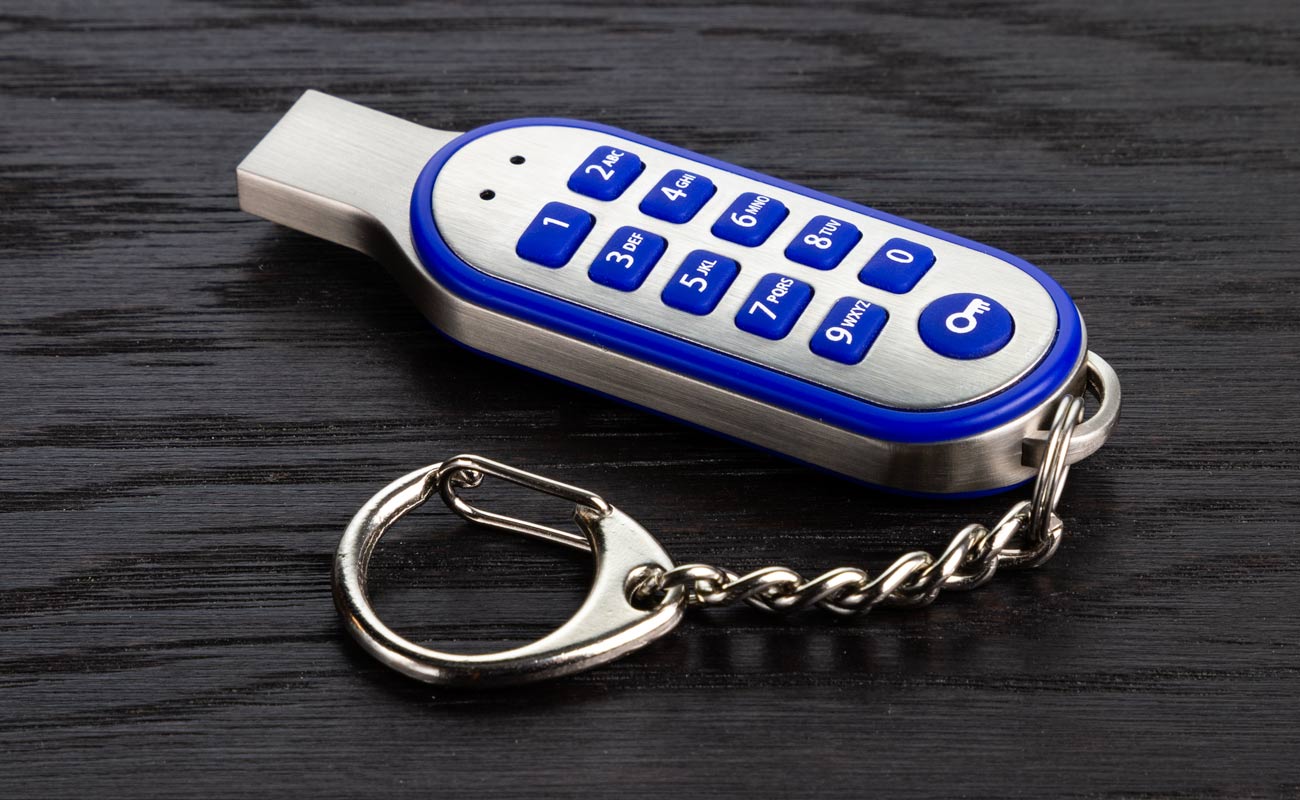 Code - Bedrukte USB-sticks met pincode gallery thumbnail