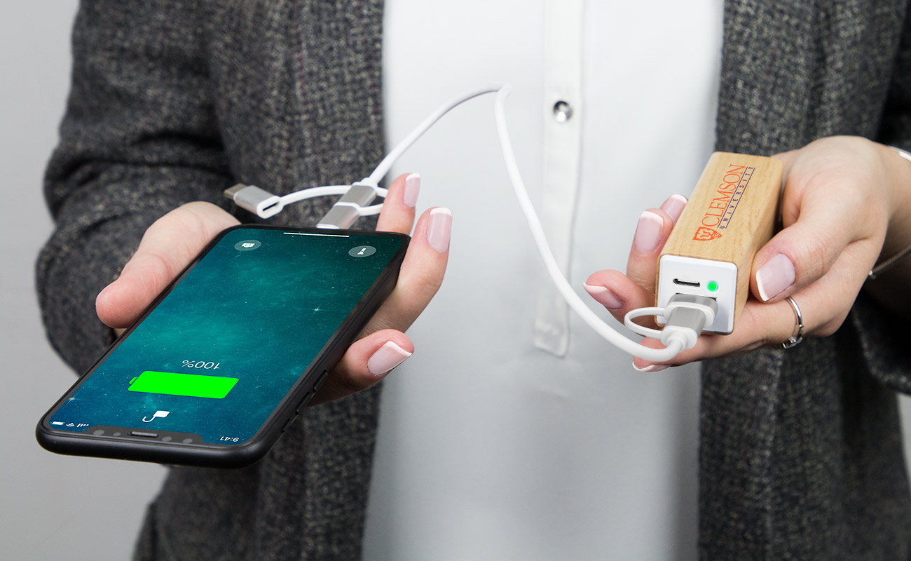 Maple - Relatiegeschenk Powerbank gallery thumbnail