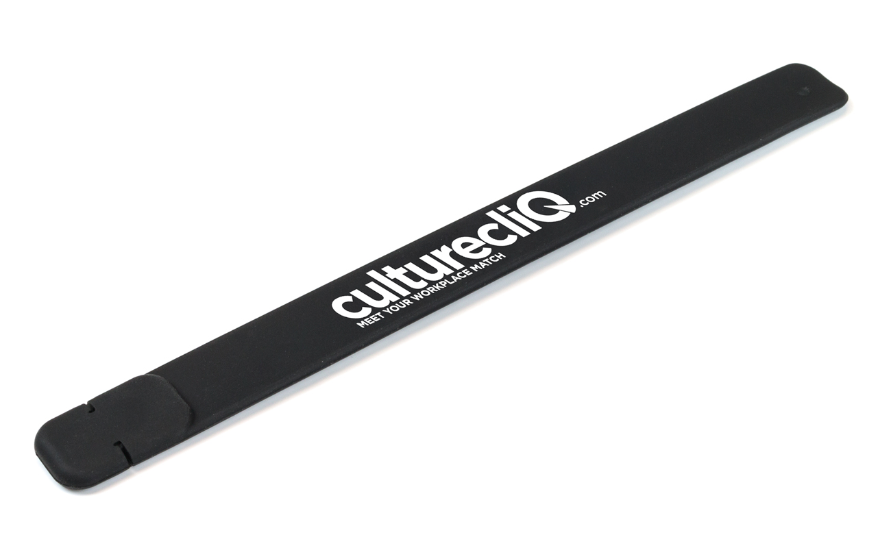 Slap - gepersonaliseerde USB armband gallery thumbnail