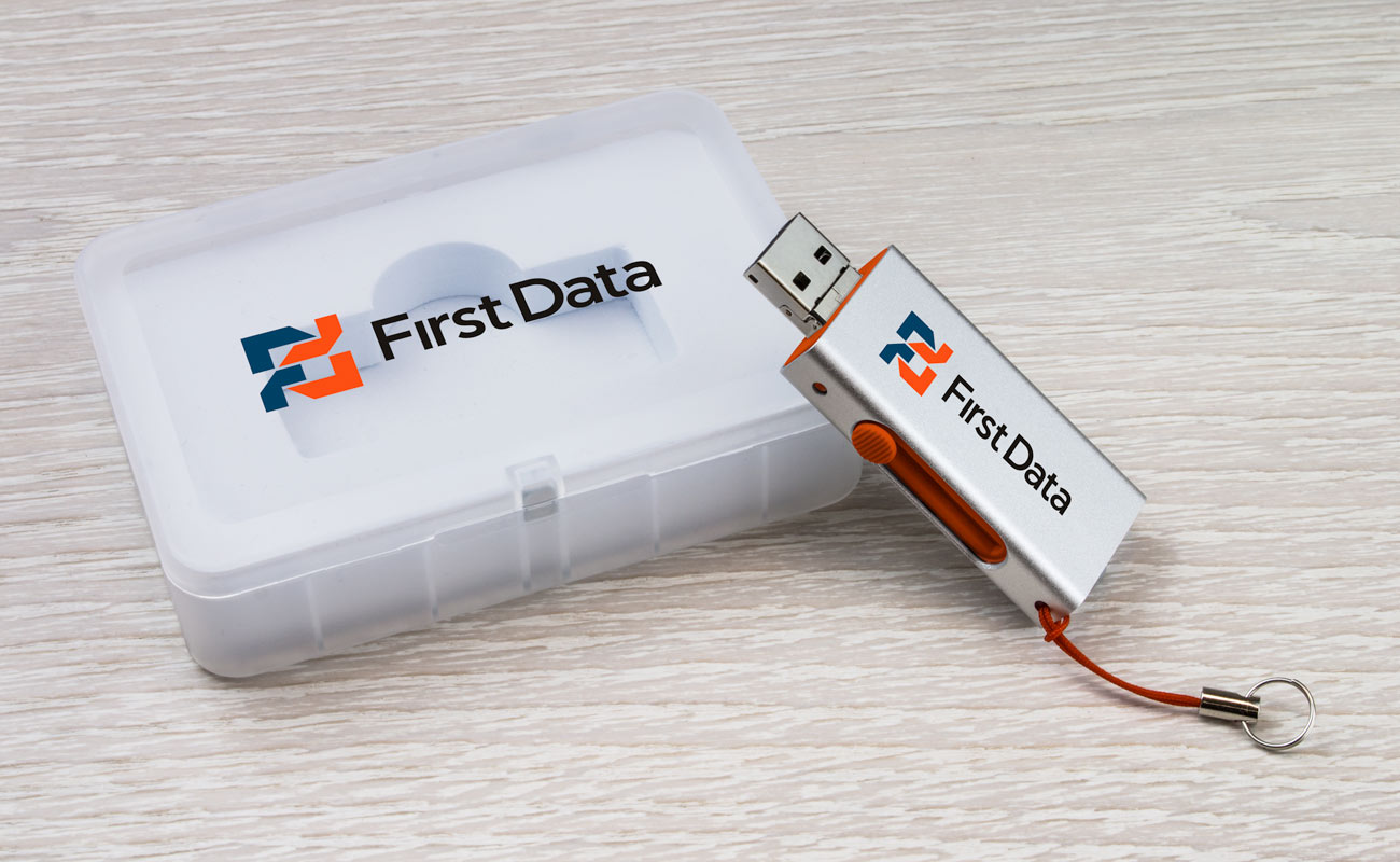 Slide - Relatiegeschenk USB Stick met USB-C gallery thumbnail